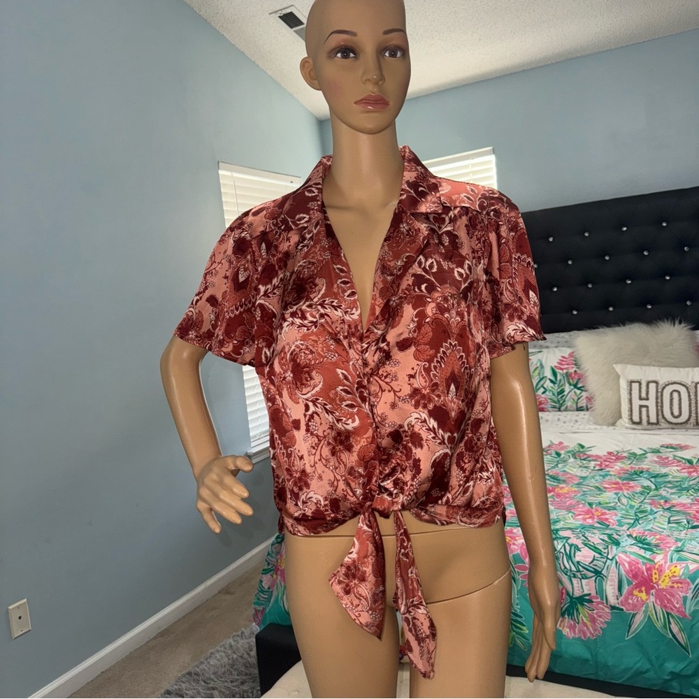 Eclair NWT! Women'S Brick Floral Print Satin Cap Short Sleeve Button Down Shirt